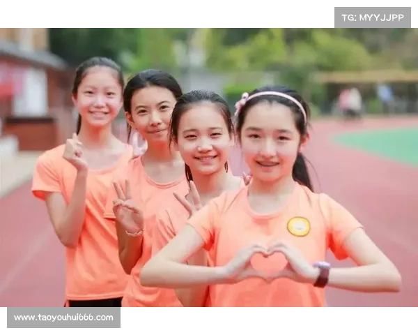 英超宝贝展现足球魅力与青春活力的完美交融与风采 英超宝贝展现足球魅力与青春活力的完美交融与风采