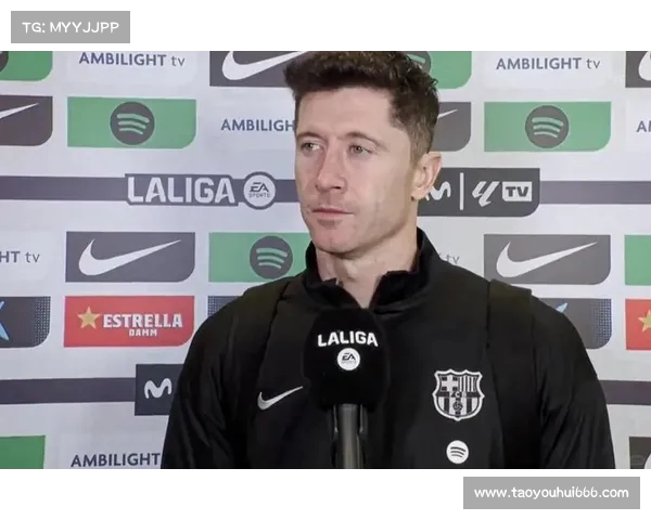 莱万向全体球迷致歉 欧预赛失利让出线形势严峻 莱万向全体球迷致歉 欧预赛失利让出线形势严峻